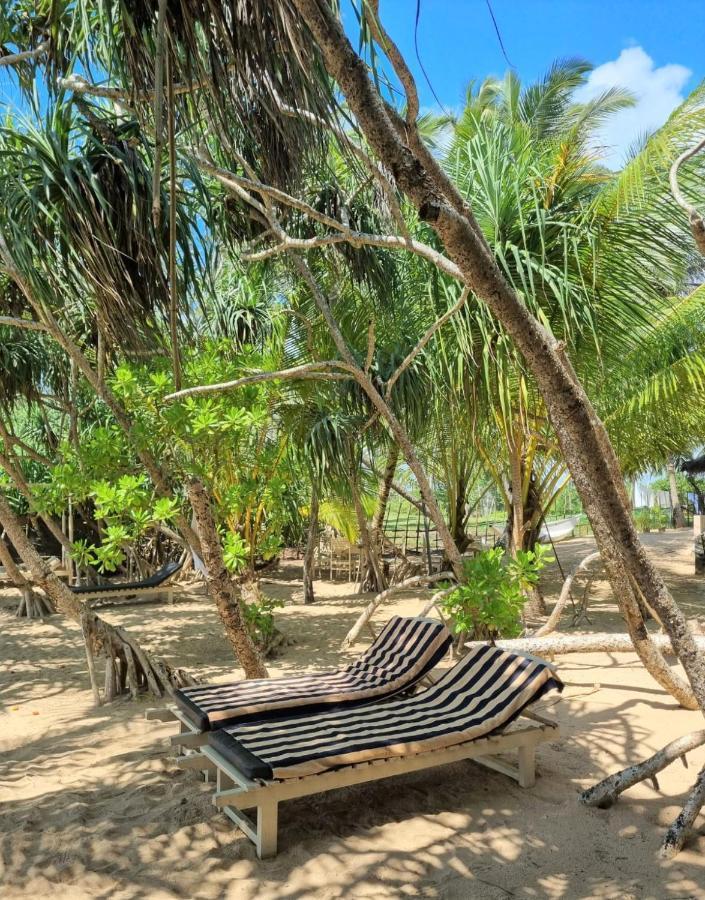 Golden Beach Paradise Tangalle Exterior photo