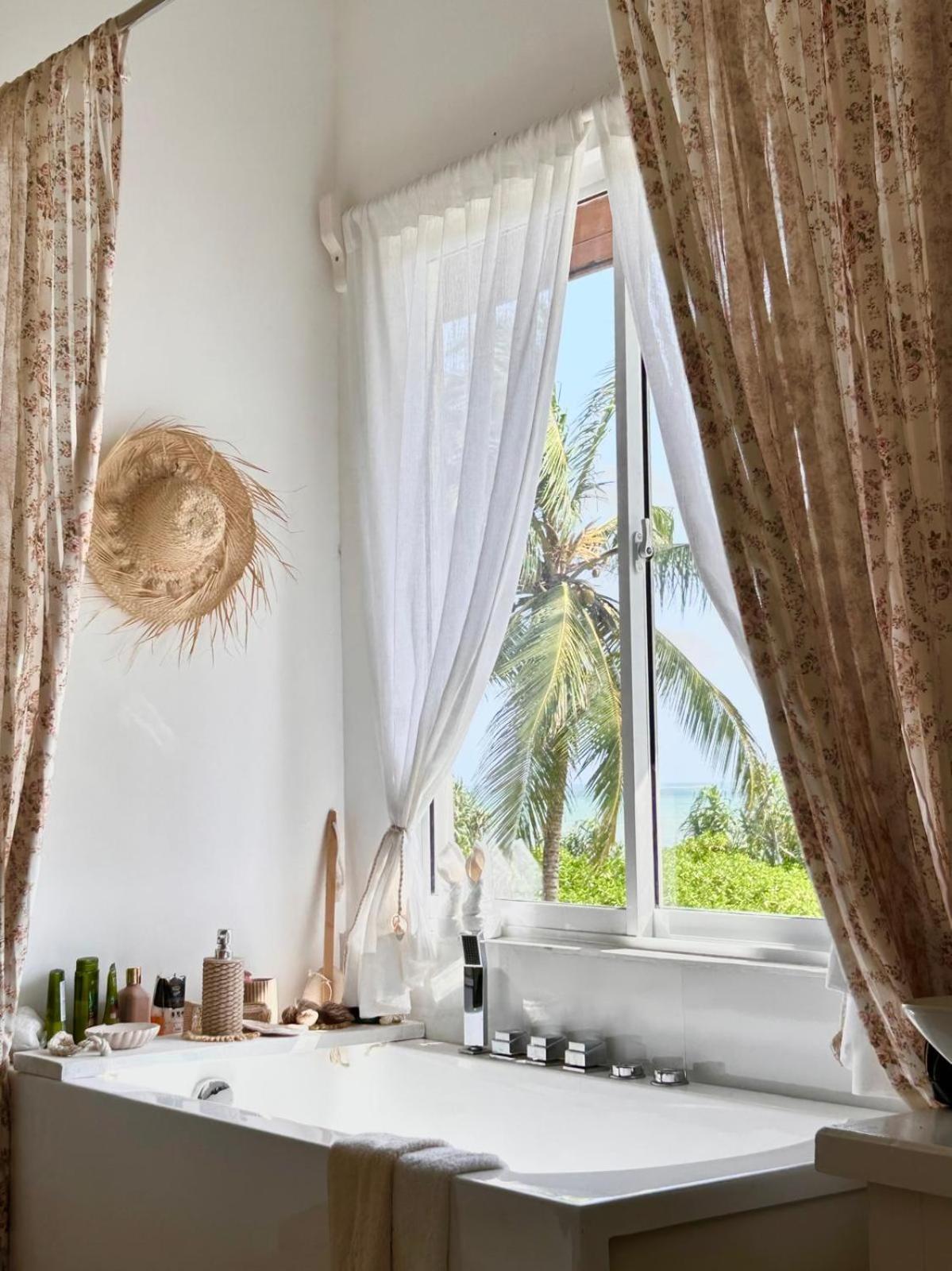 Golden Beach Paradise Tangalle Exterior photo
